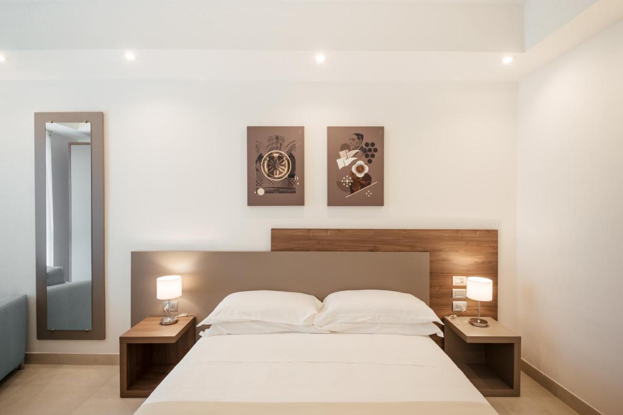 Double Room,756539425:JPEG
